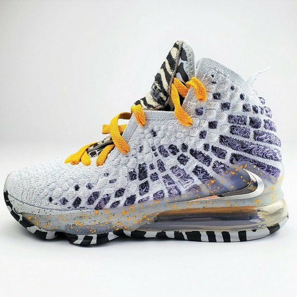 Nike LeBron XVII 17 2K Lakers Gamers Exclusive BQ3177-101  Nike LeBron XVII 17 2K Lakers Gamers Exclusive BQ3177-101 Men\'s 4.5 Womens 6 NEW
